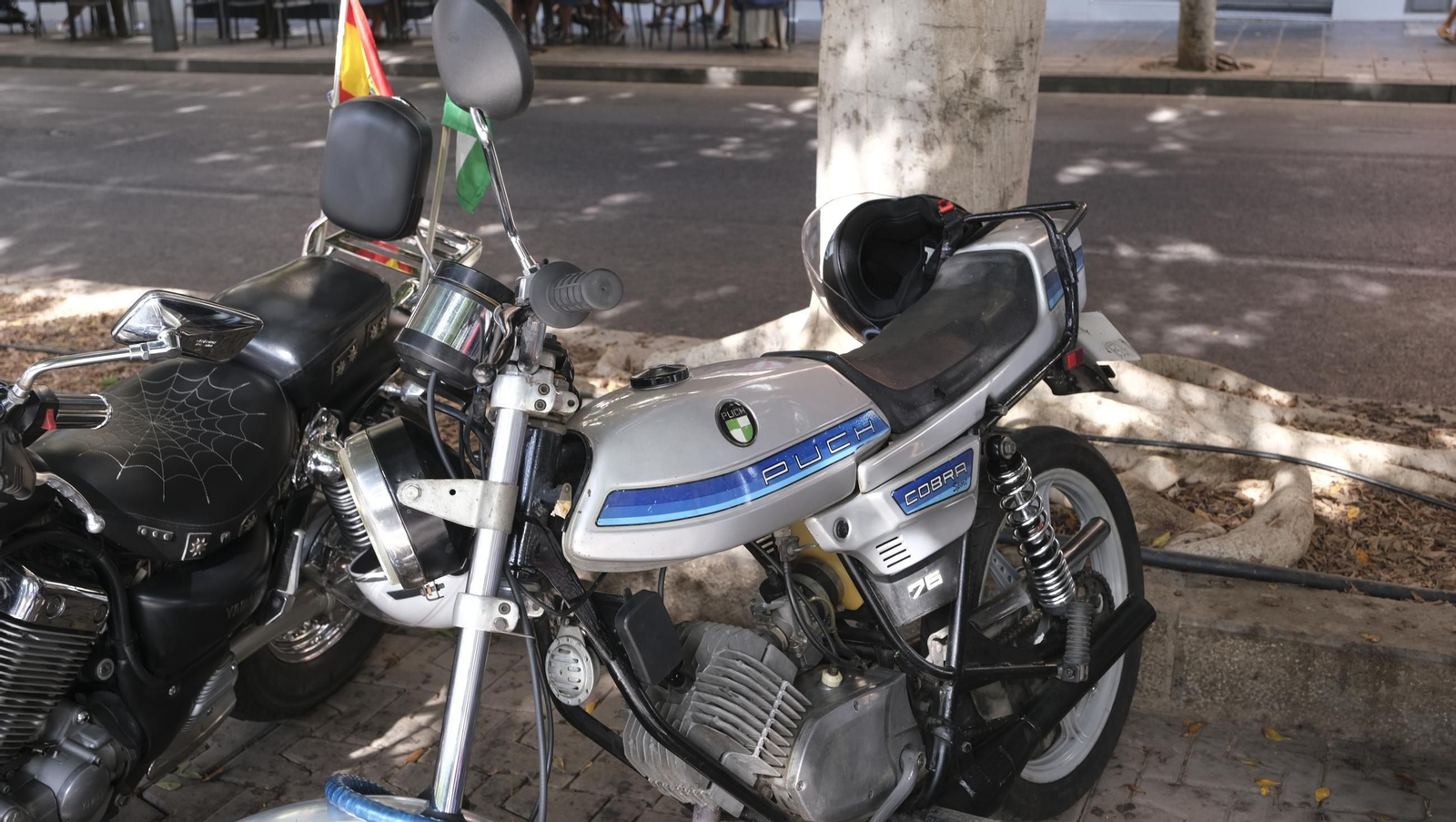 Exposición de motos antiguas y Ducatis en la Feria de Almería 2025, en imágenes