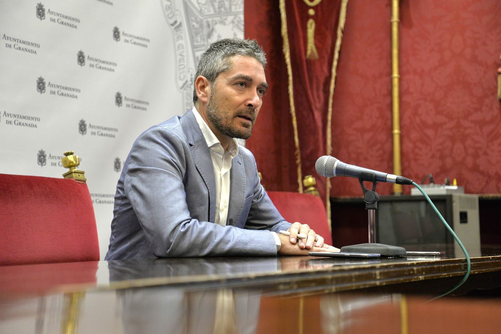 El concejal de Empleo y Emprendimiento, Manuel Olivares, durante la rueda de prensa.