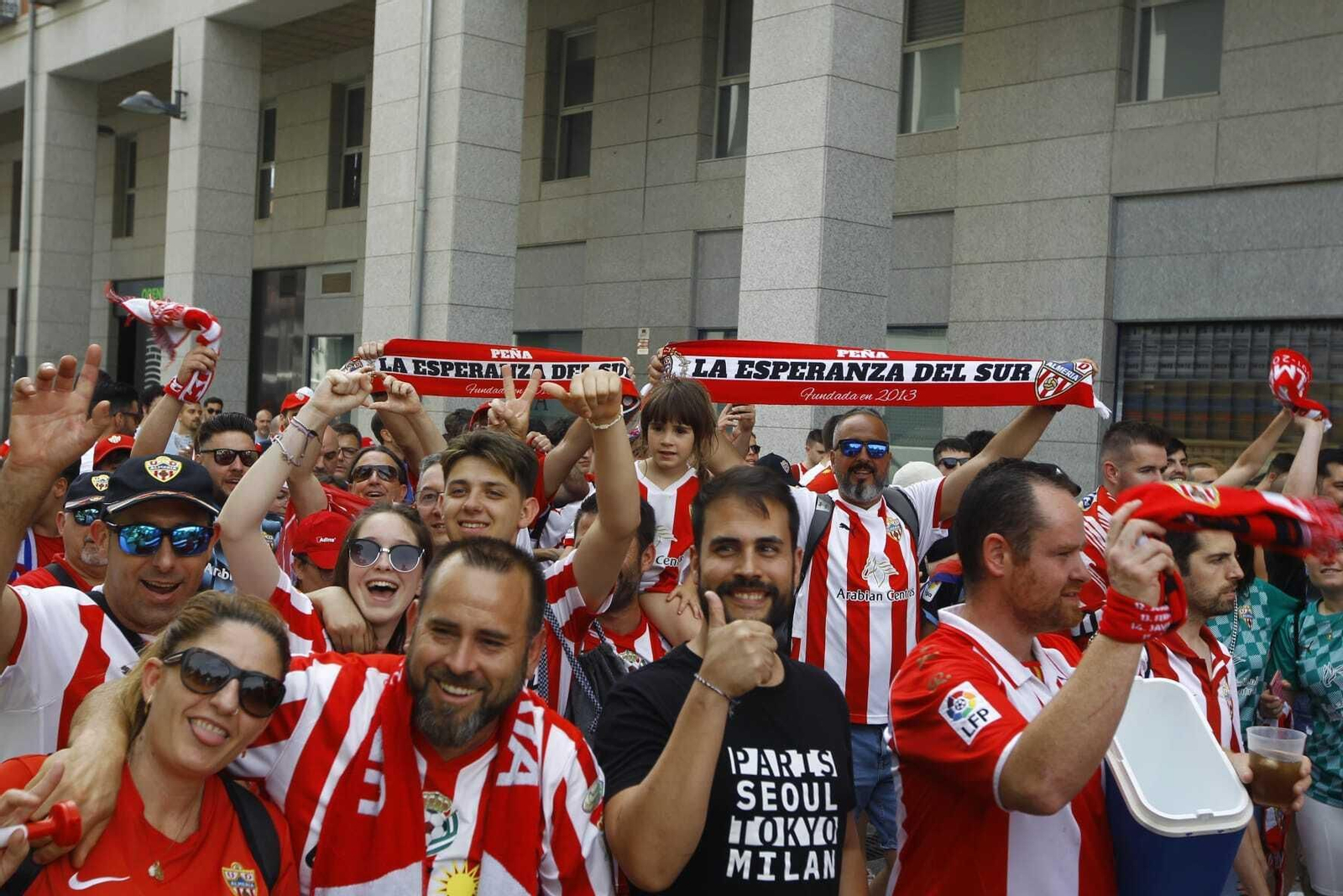 Imágenes de la afición del Almería en Leganés