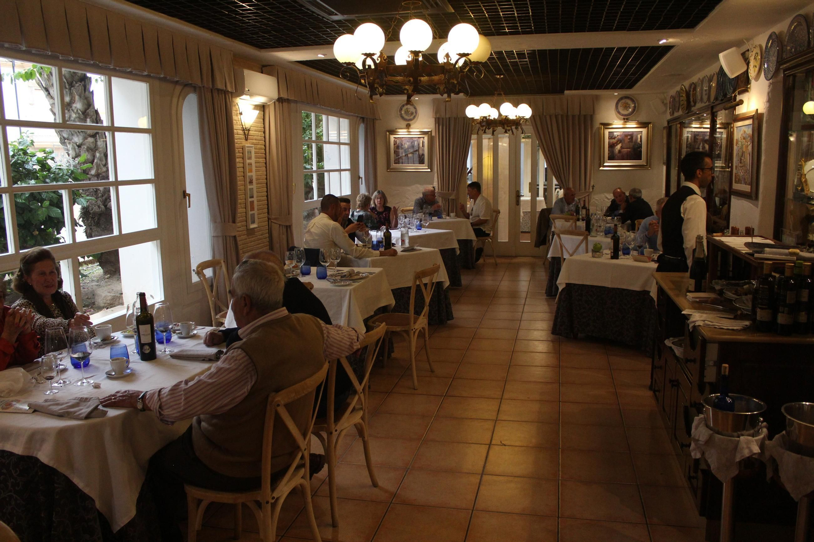 Las mejores fotos de la Terraza Carmona y sus jornadas del toro bravo en la cocina