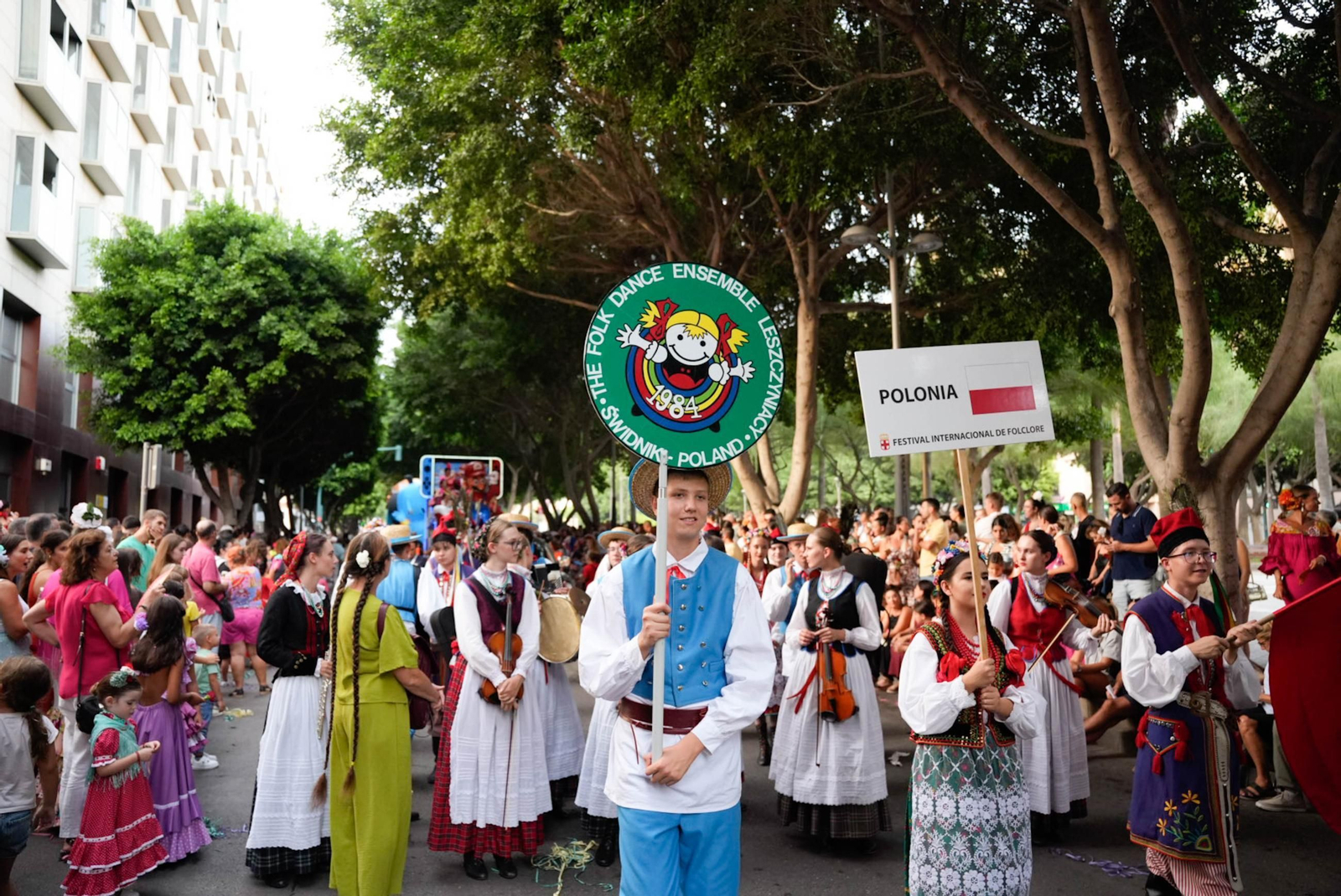 Así se ha vivido la Batalla de Flores en la Feria de Almería