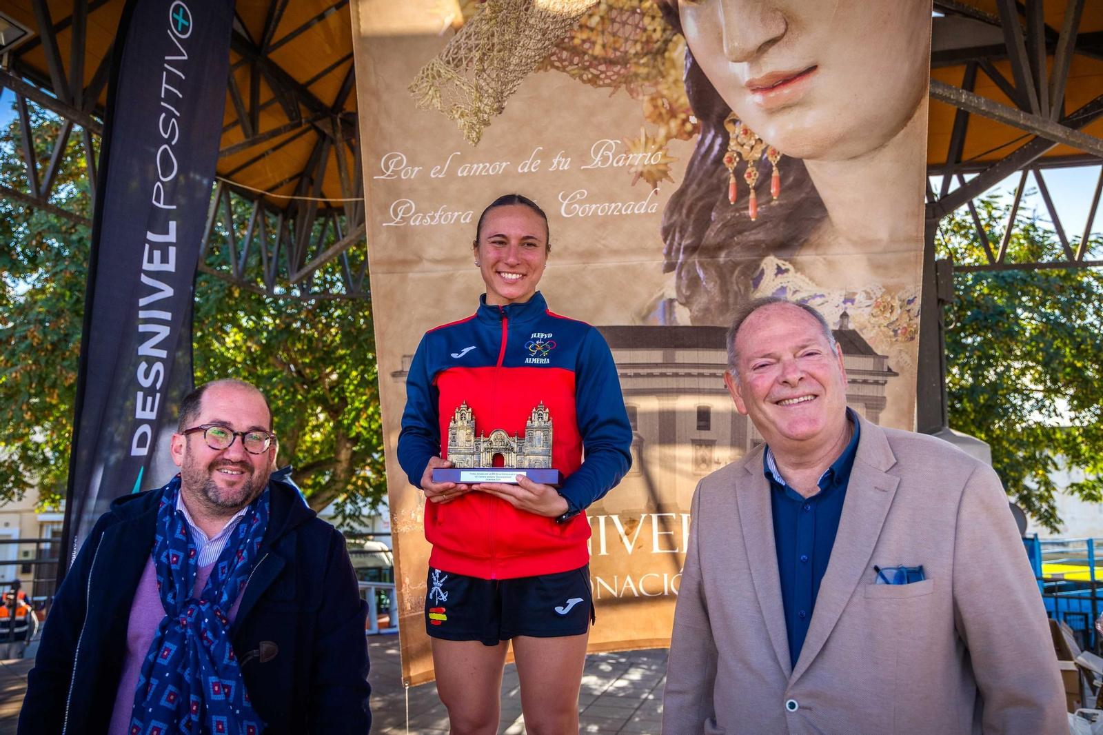 Gran ambiente en la Carrera Solidaria de la Divina Pastora en San Fernando