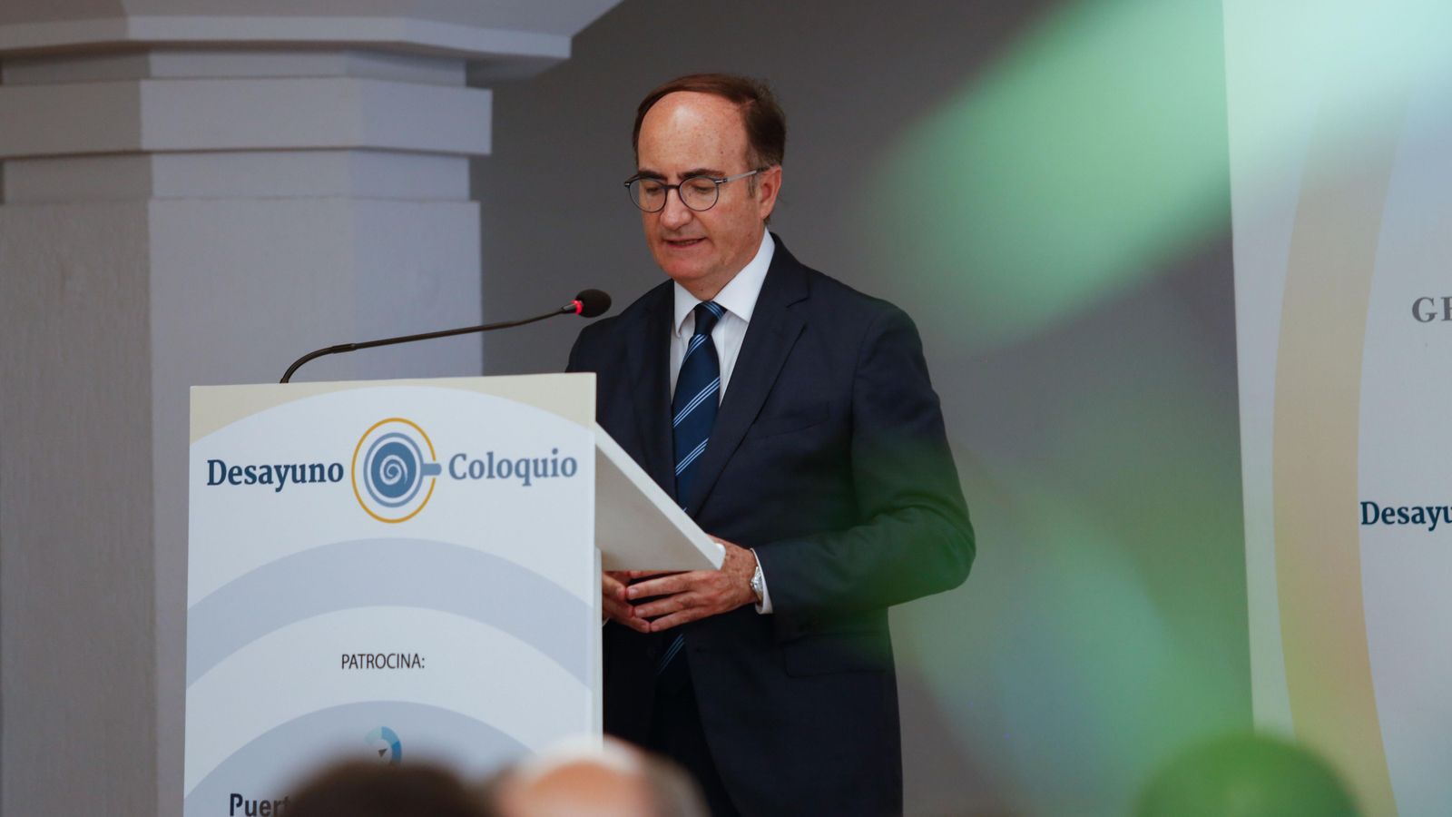 Fotos del Desayuno Coloquio de Europa Sur y el Propeller Club de Algeciras con Benito Núñez Quintanilla