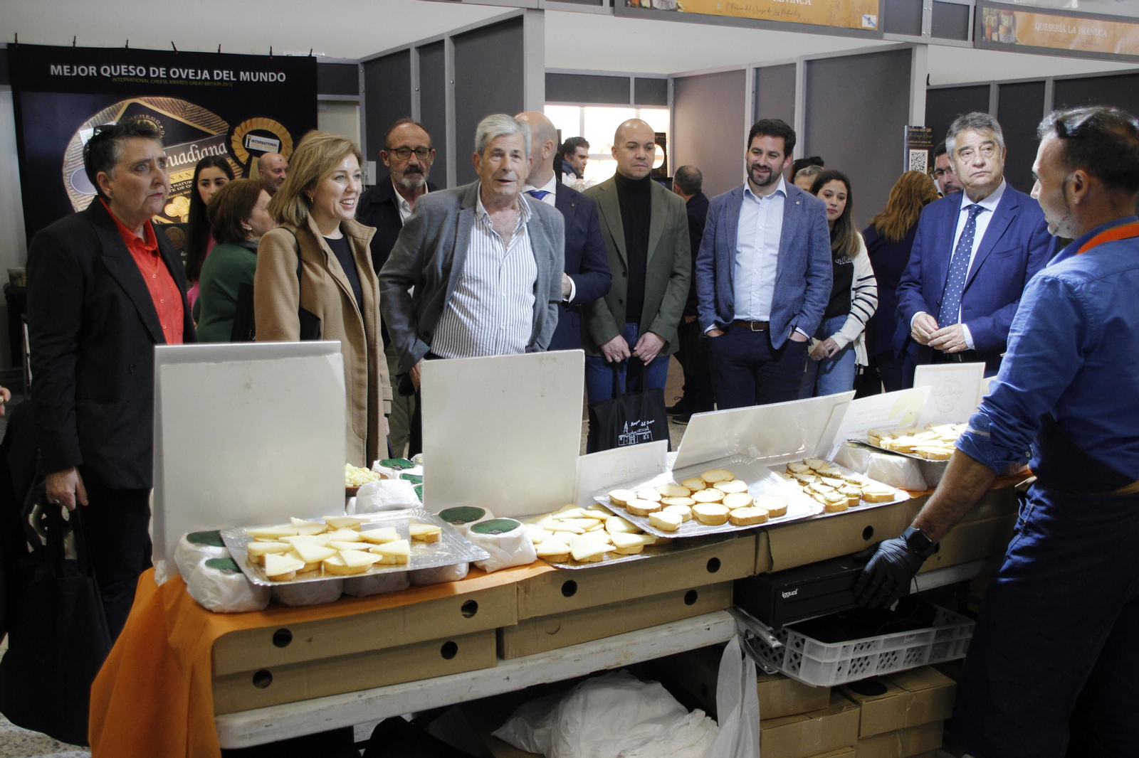 Inauguración de la II Feria del Queso de Los Pedroches. Inauguración de la II Feria del Queso de Los Pedroches.