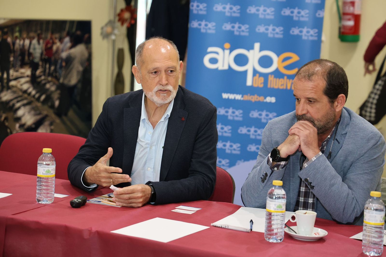El presidente de la AIQBE, José Luis Menéndez, en un encuentro con periodistas para analizar la memoria anual de la asociación.