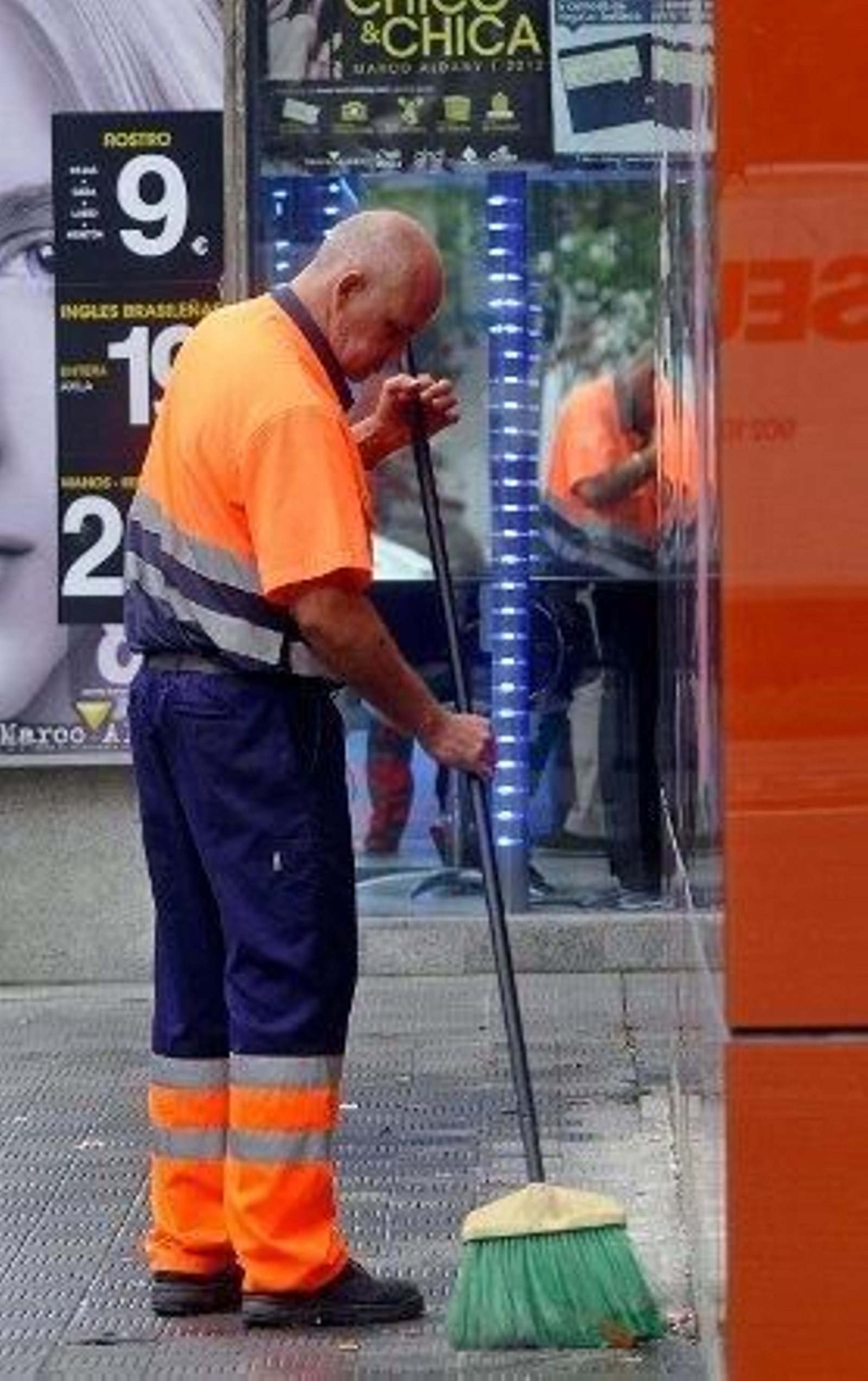 Lipasam recoge casi 100 toneladas de residuos durante las Navidades