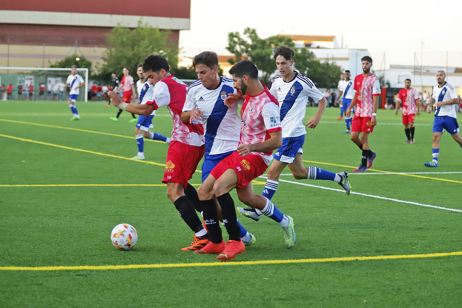 Imágenes del encuentro entre el Trigueros balompié y el Recreativo de Huelva