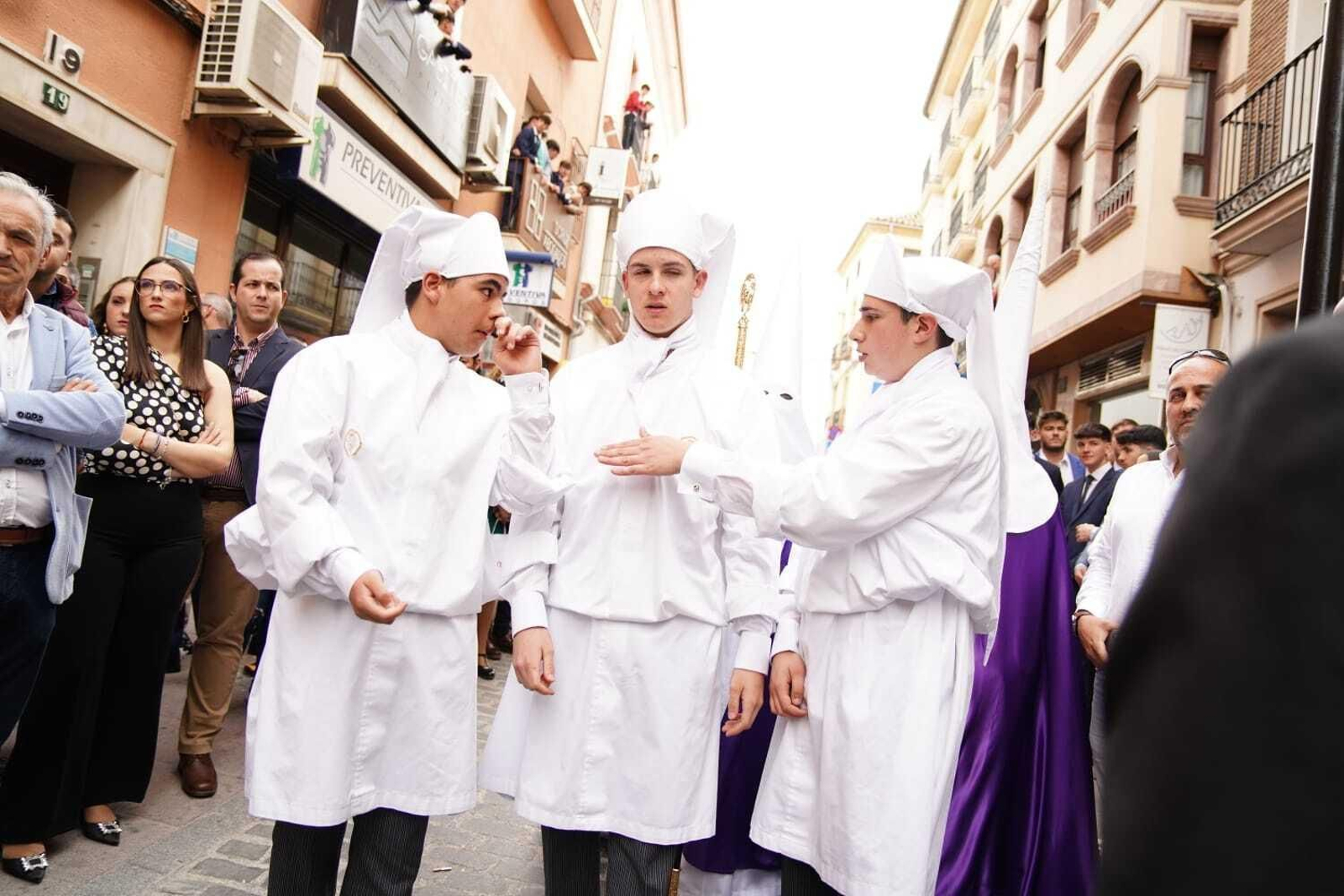 Las mejores imágenes de la tarde del Jueves Santo de Lucena: Santa Fe, Columna, Caído y Sangre