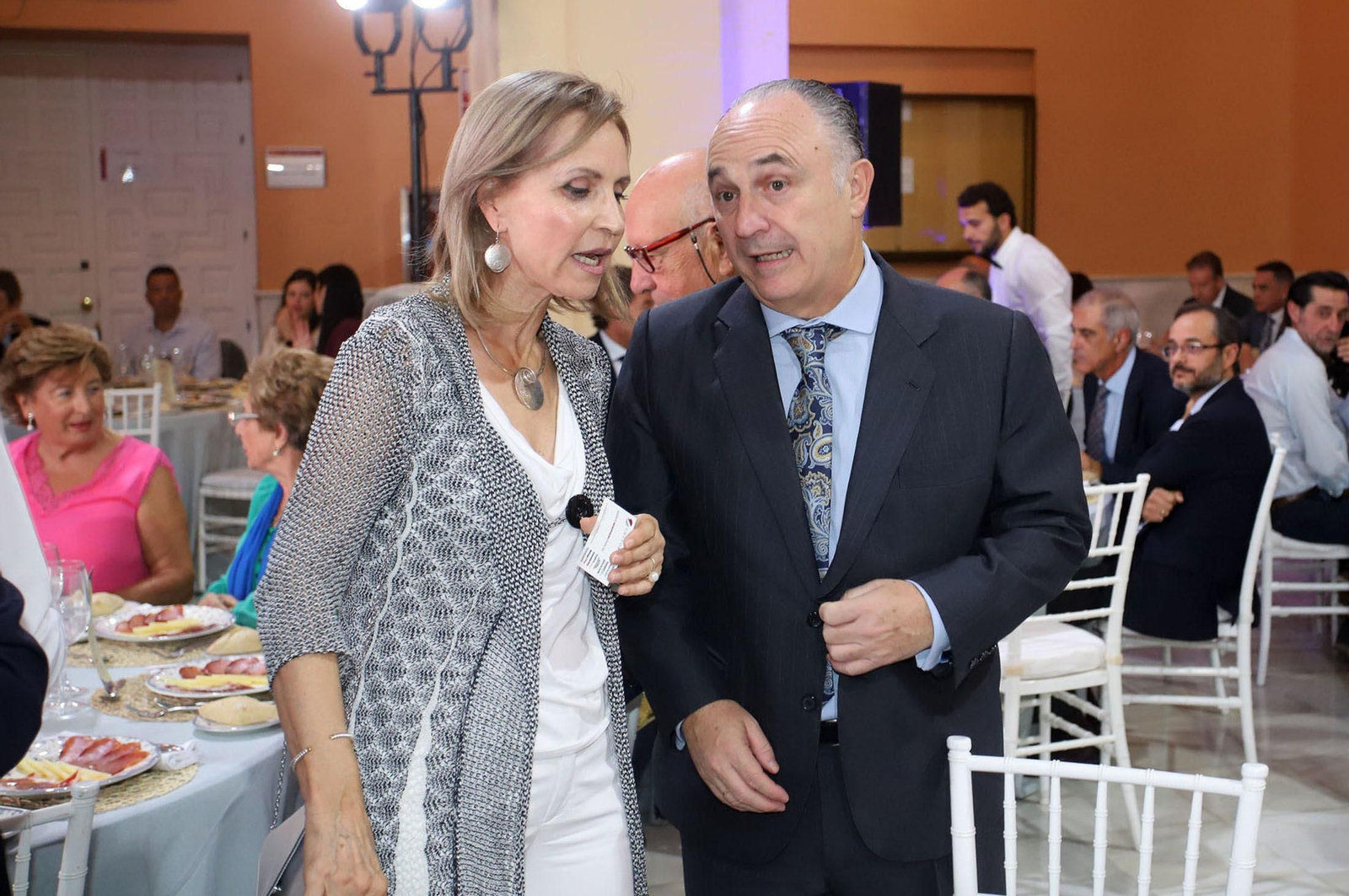 Imágenes de la recepción a los invitados a la gala de los Onubenses del Año