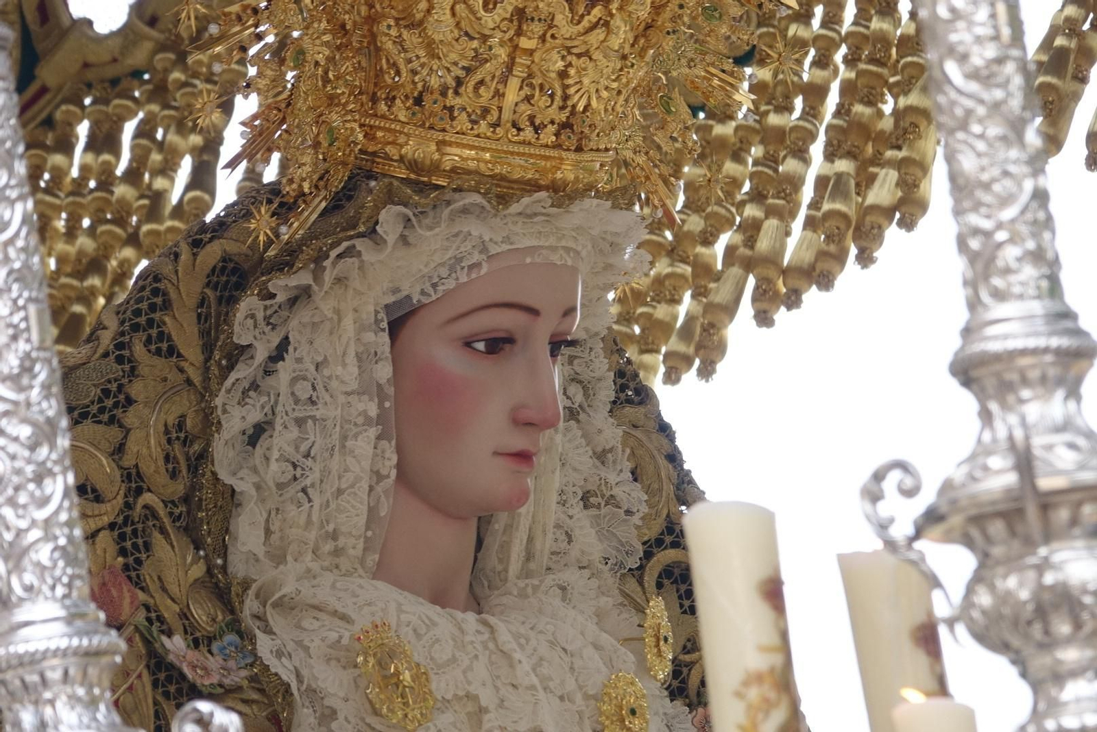 Las fotos de Estudiantes, en el Lunes Santo de Málaga