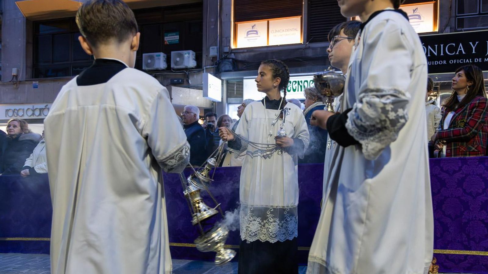 Los jiennenses se recrean con la cofradía de los Estudiantes un nuevo Lunes Santo