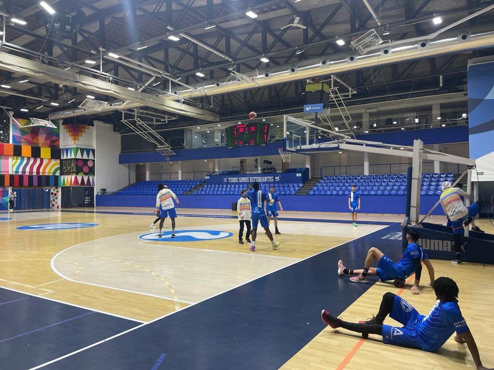 Los jugadores del Huelva Comercio durante un calentamiento.