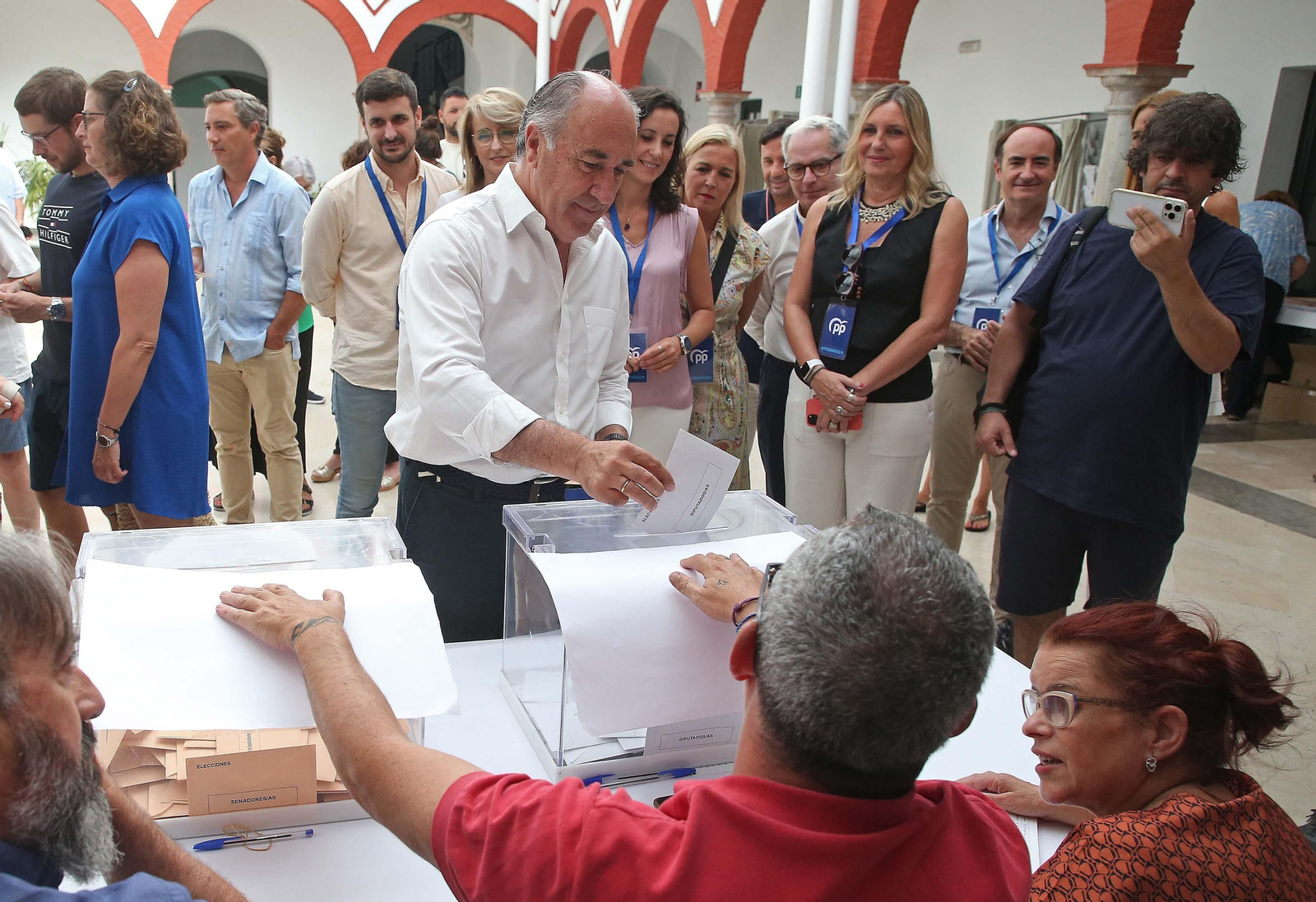 La jornada electoral en Algeciras, en imágenes