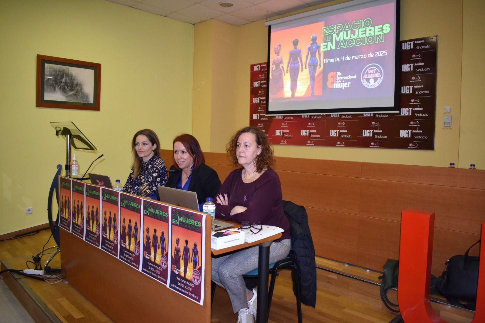 Desayuno informativo.