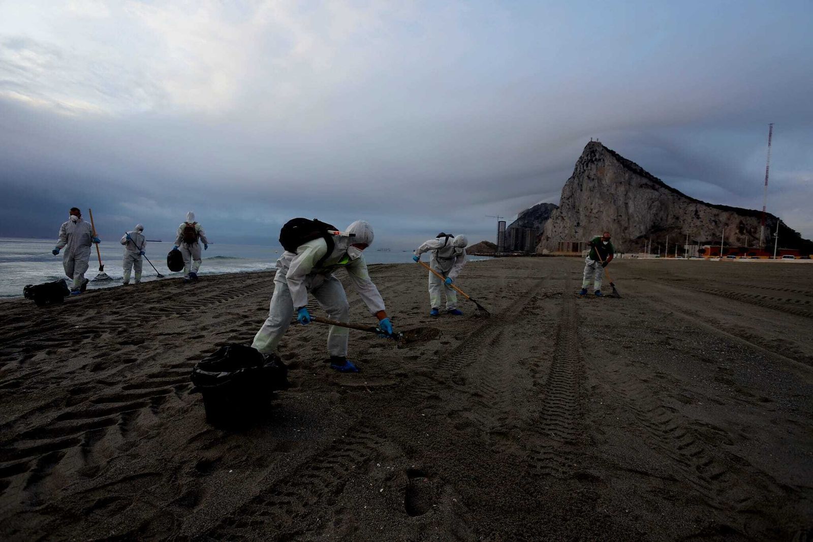 Limpieza de las playas de La Línea