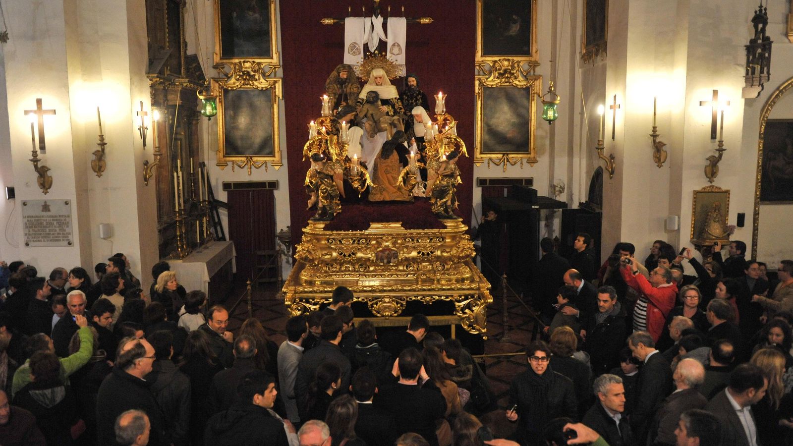 El misterio de la Mortaja en el interior de la Iglesia del ex convento de la Paz.