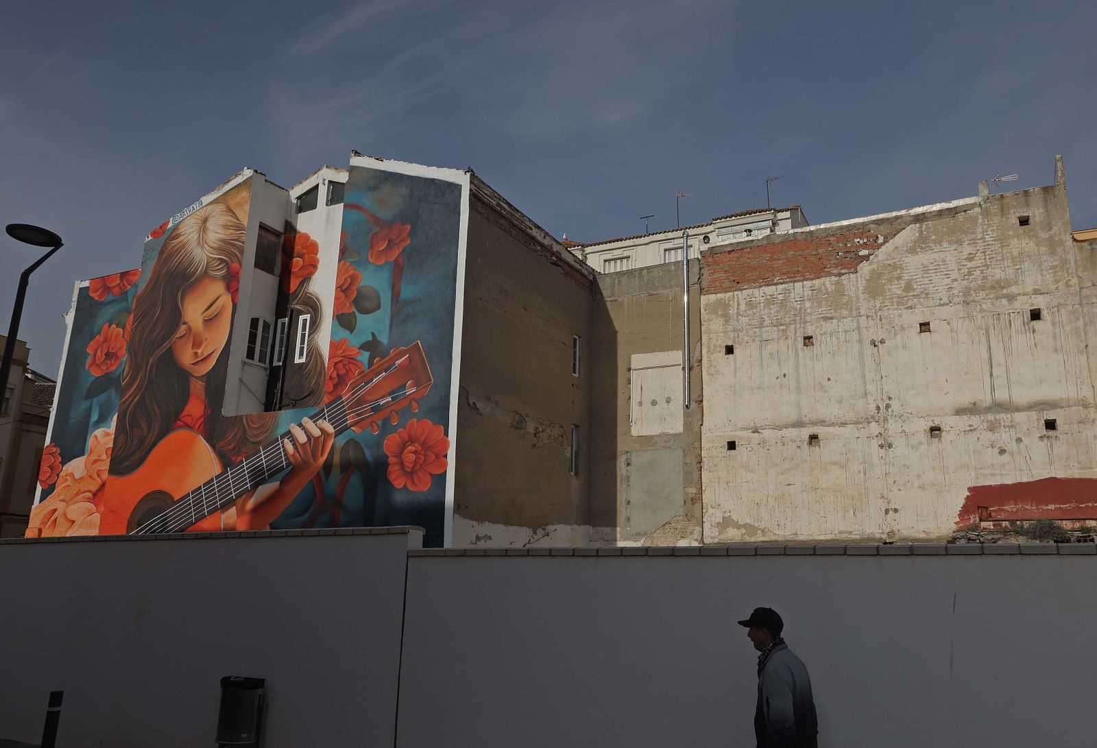 Fotos de los murales ganadores del primer Festival de Arte Urbano del Barrio de la Caridad en Algeciras