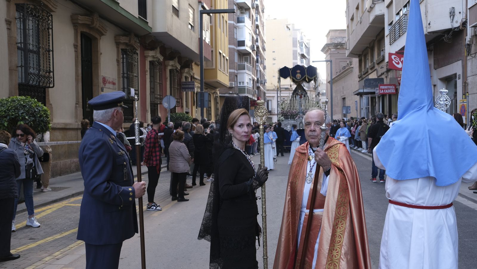 Procesión del Cristo del Amor en Almería, en imágenes