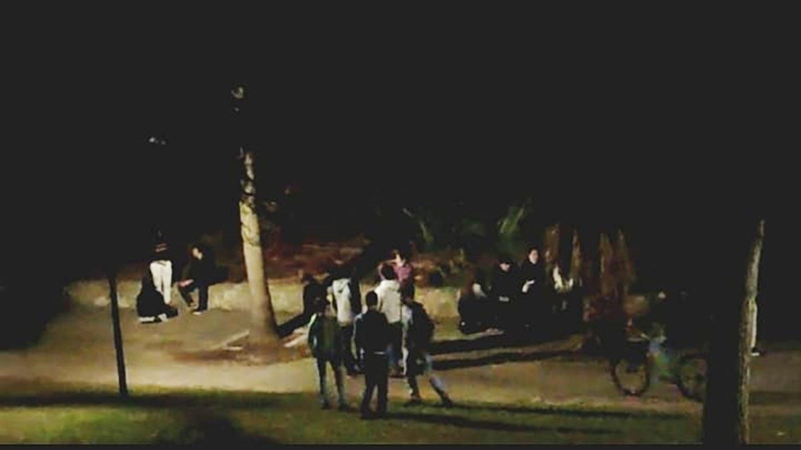 Una imagen de los botellones que se celebran en la Costa Oeste.