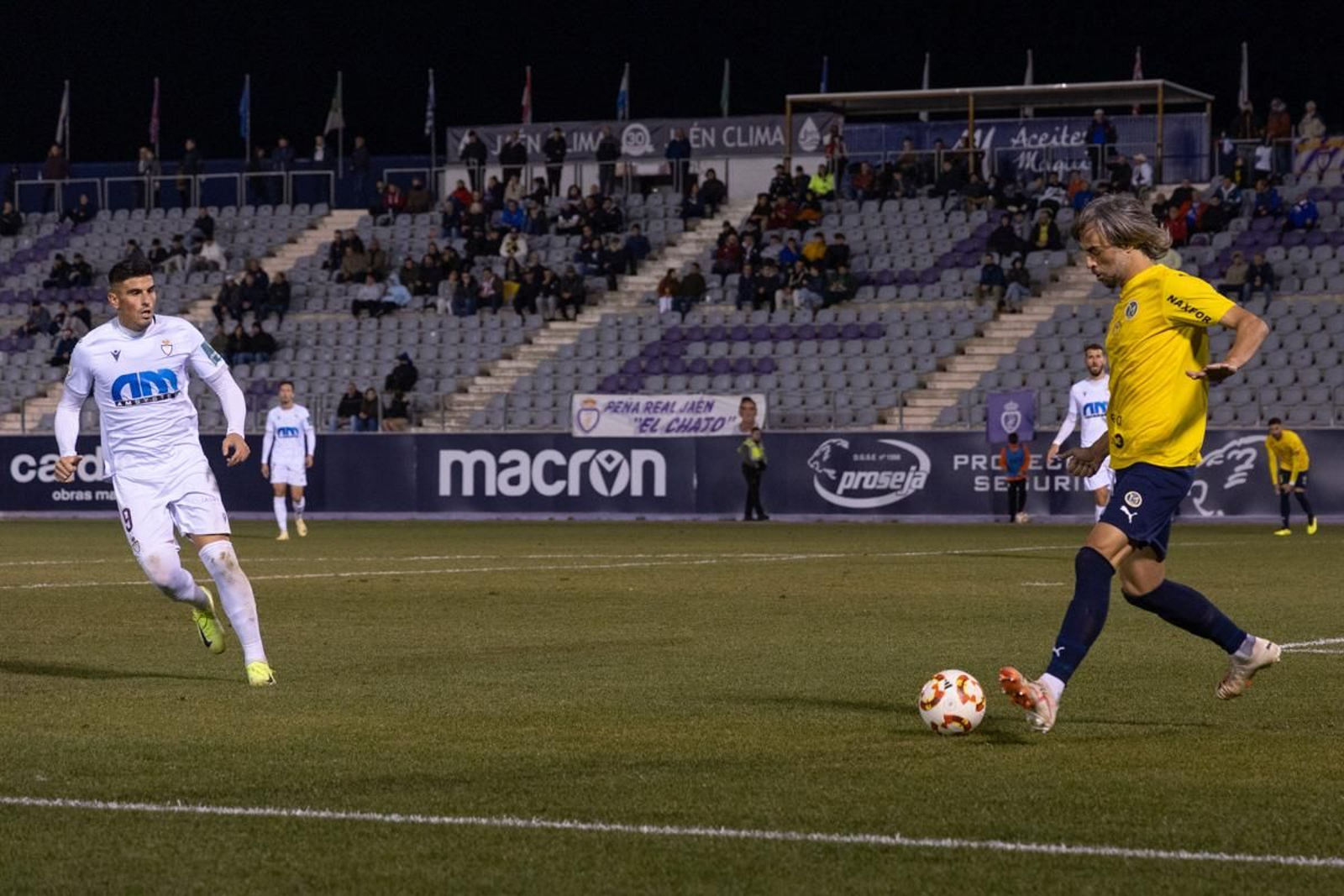 La euforia de la victoria in extremis del Real Jaén ante el Marbellí, en imágenes