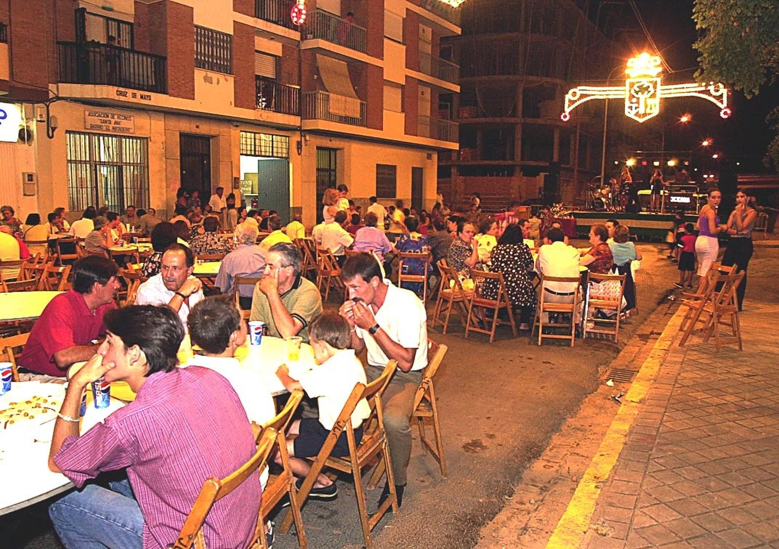 Una edición anterior de la Velada de Santa Ana.