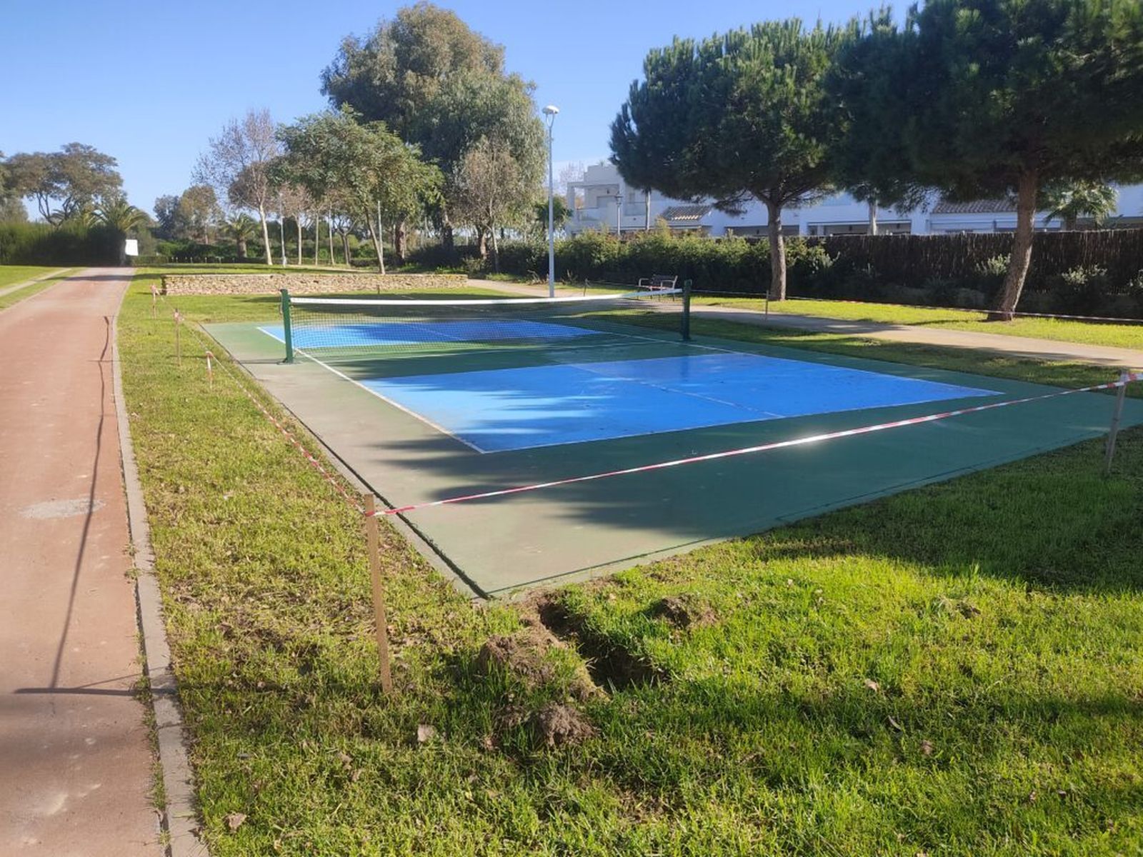 La nueva pista de pickleball de Costa Ballena Chipiona.