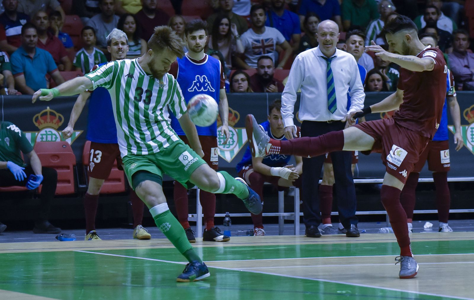 Las fotos del tercer partido del 'play off' entre el Betis Futsal y el Córdoba CF Futsal