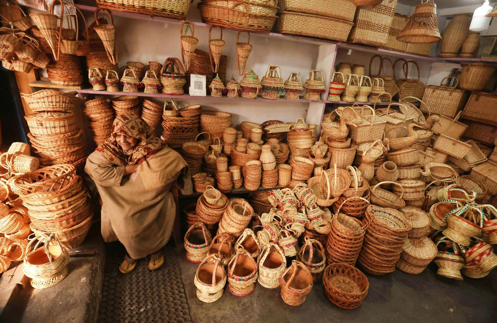 Una tradición ancestral en imágenes: La artesanía de mimbre de sauce de Cachemira