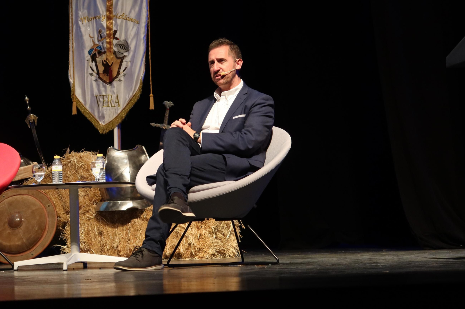 Más de veinte municipios festeros convierten Vera en la capital andaluza de los Moros y Cristianos