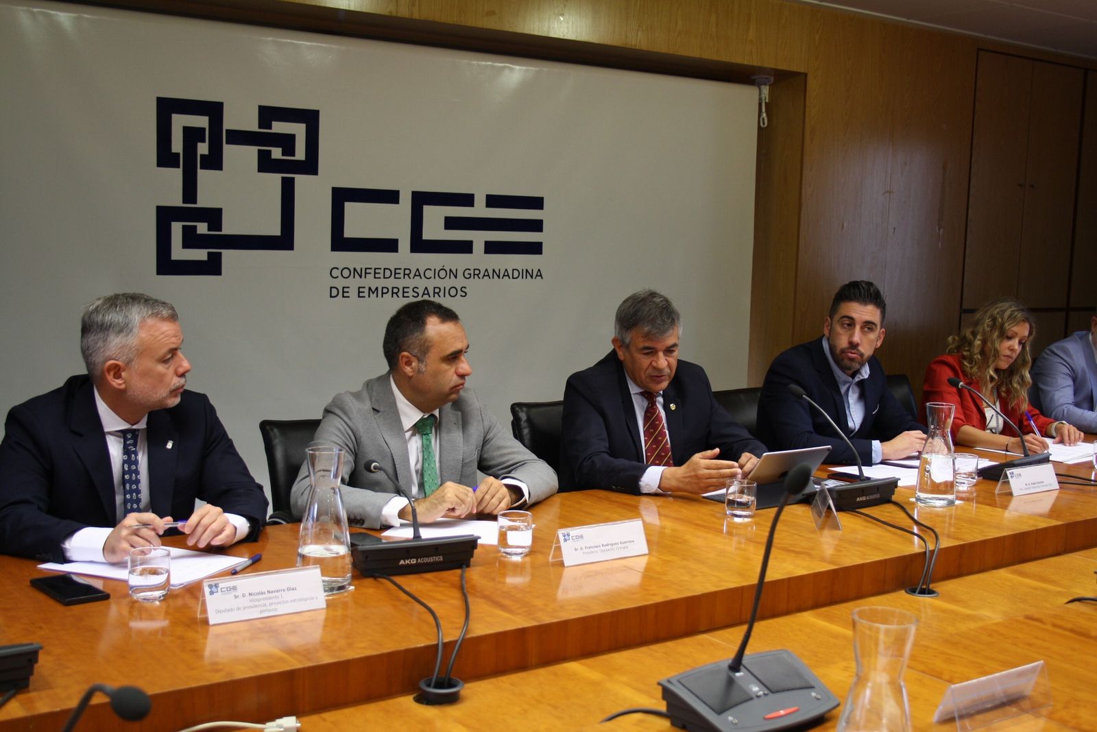 La CGE y la Diputación de Granada destacan el papel de la empresa como “muro de contención” contra la despoblación