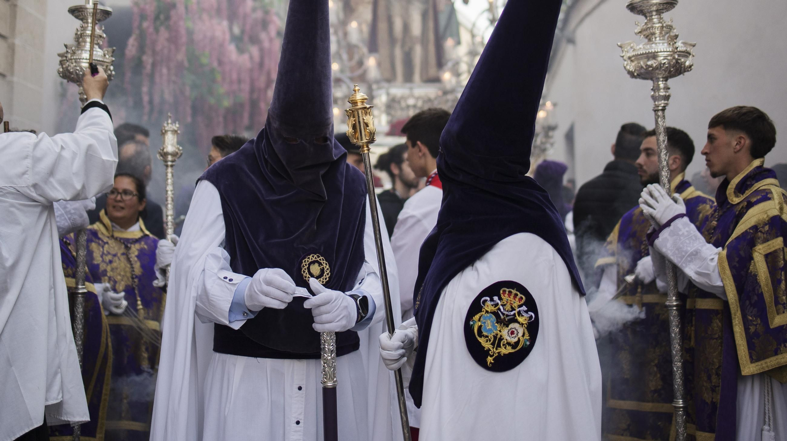 Imágenes de la Hermandad de El Mayor Dolor en el Jueves Santo de Jerez 2025