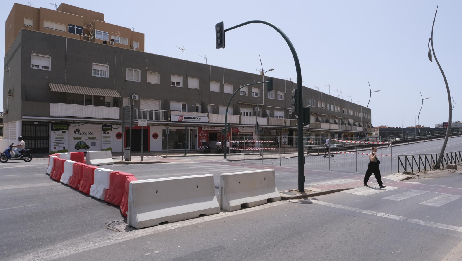 Último día del Puente de la Avenida del Mediterráneo, en imágenes