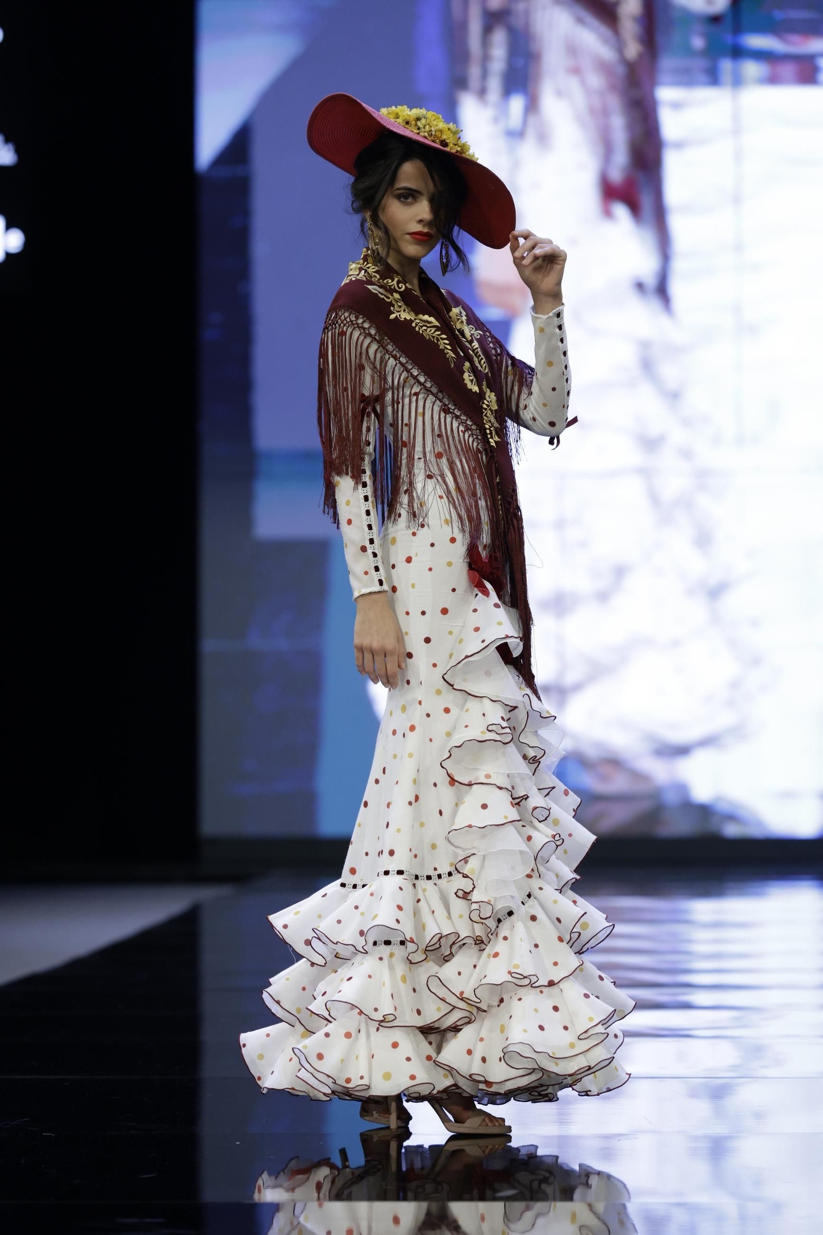 Desfile de Hermanas Serrano en SIMOF 2025, todas las fotos