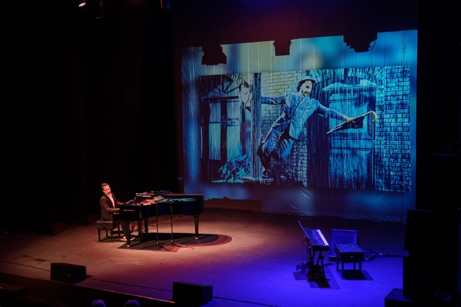 El pianista Alberto de Paz en uno de sus recitales de bandas sonoras.