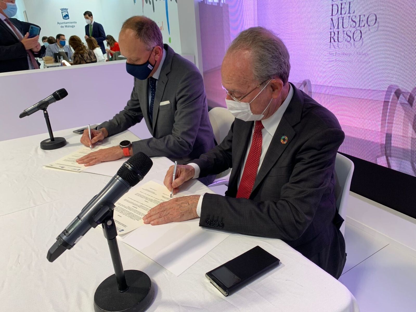 Málaga renueva su compromiso con Aehcos para fomentar la promoción