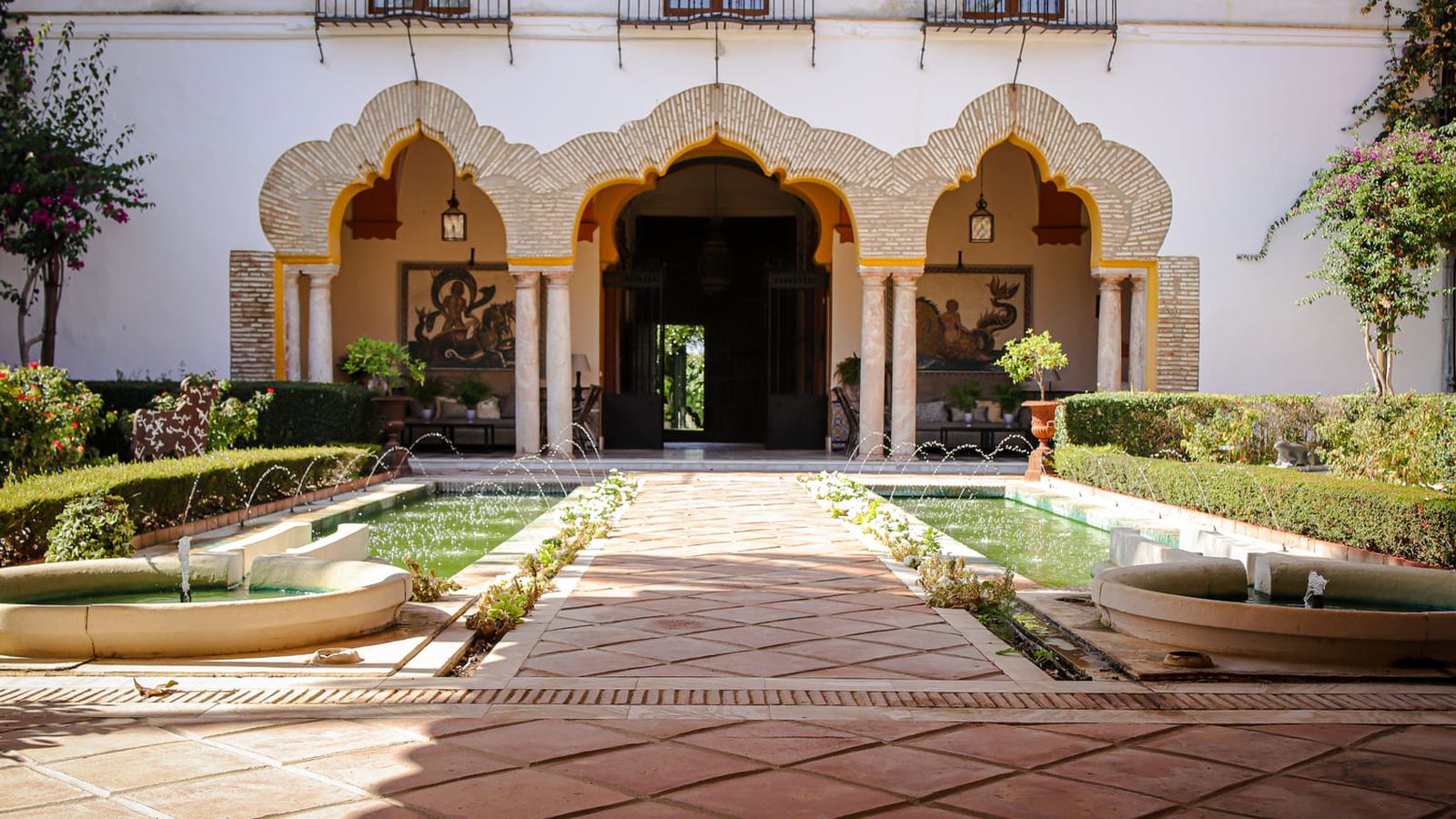 Interior de Hacienda El Rosalejo, ubicada en Villamartín, propiedad de la Casa Ducal de los Ahumada y con protagonismo en esta novela.