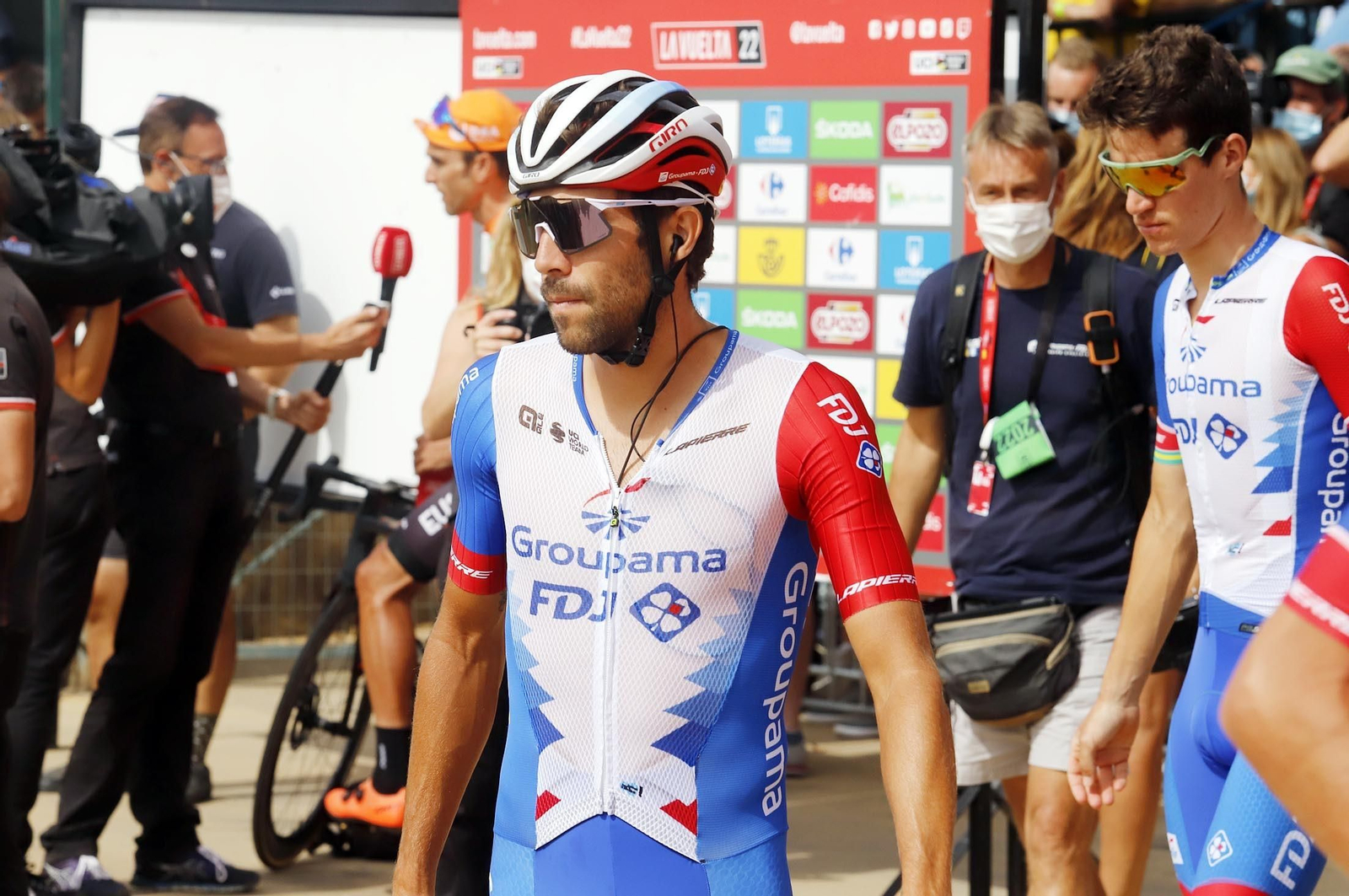 Imágenes de la Vuelta Ciclista a España en su salida desde Aracena en la 17ª etapa