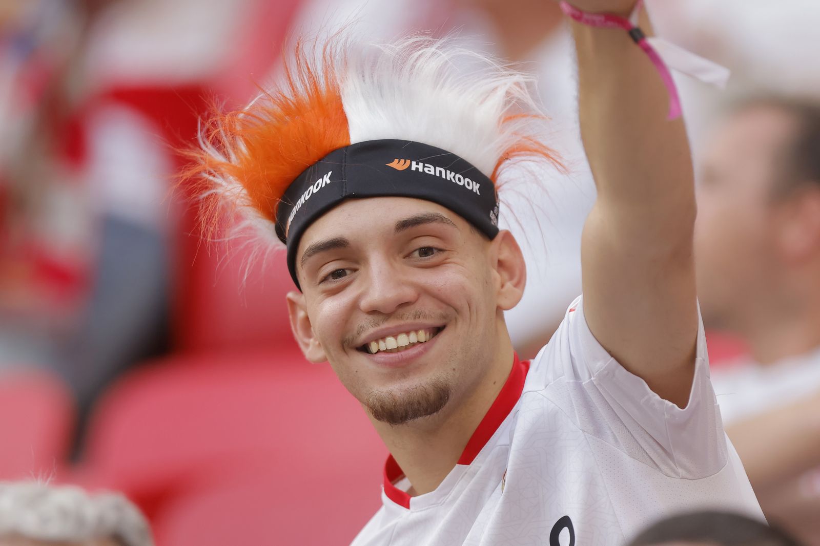 Búscate en las fotos del Sevilla-Roma