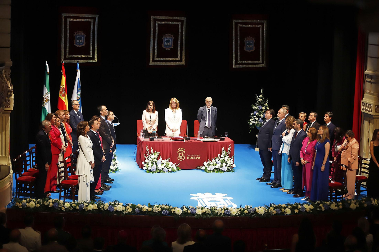 Imágenes de la toma de posesión de Pilar Miranda como alcaldesa de Huelva