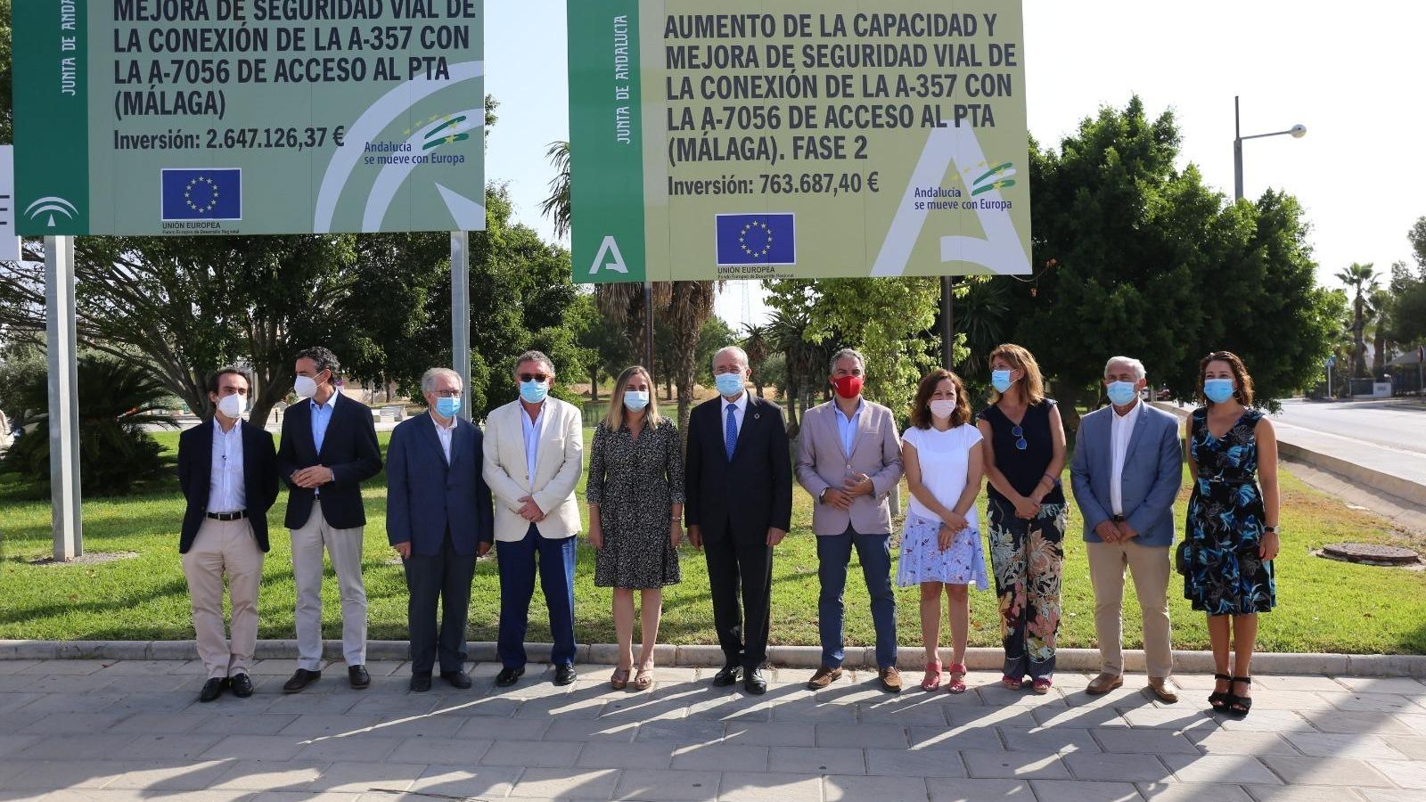 Bendodo, Carazo y De la Torre, entre otros representantes políticos y empresariales, este lunes.
