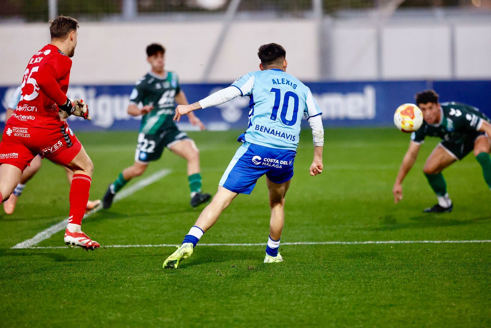 Alexis Chamorro le da tres puntos al Atlético Malagueño ante el Xerez Deportivo