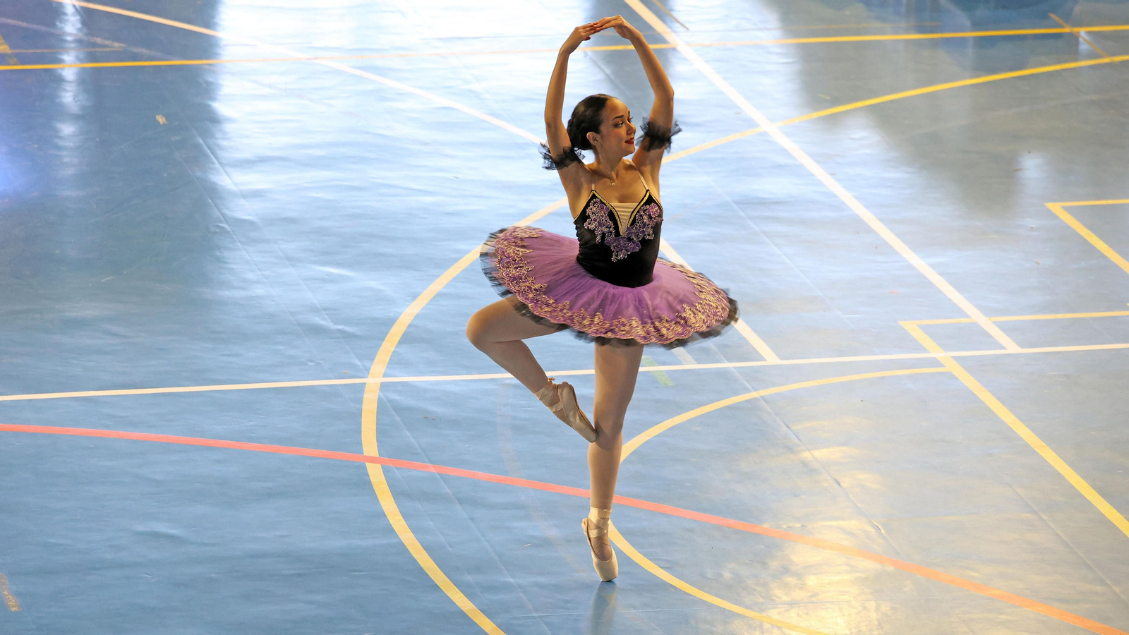 Concurso de baile ‘Dancing Stars’ en el Palacio de Deportes de Chapín en Jerez