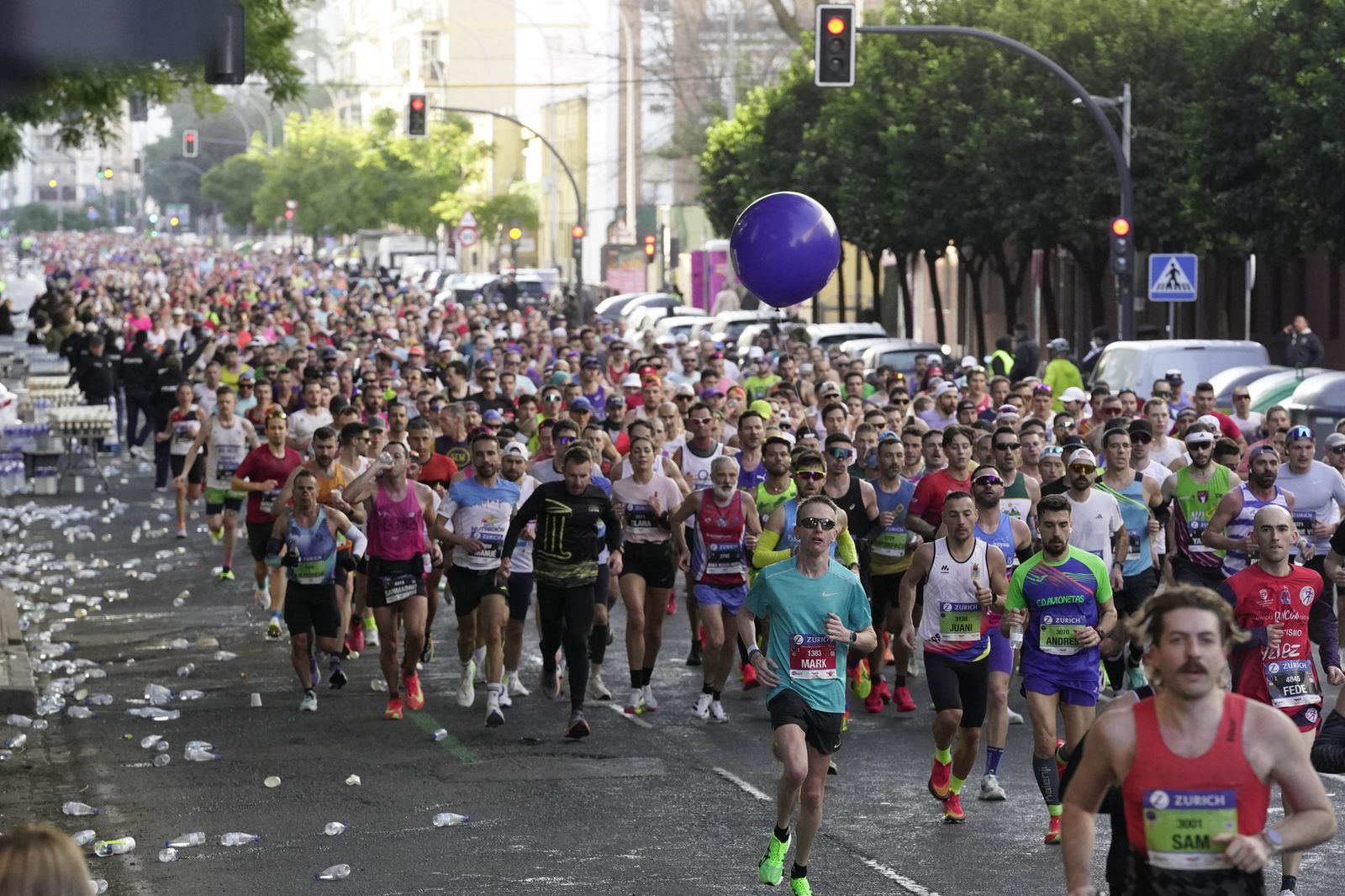 el Zurich Maratón de Sevilla 2026 por Lopez de Gomara, galería 1