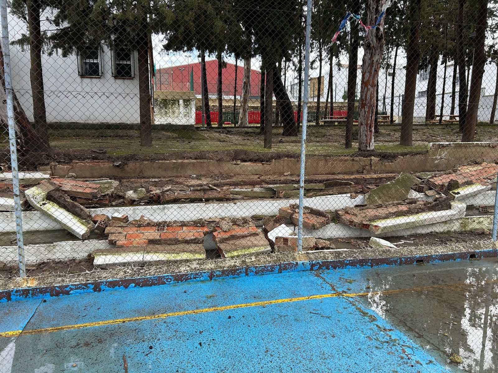 Patio del CEIP 'Fernando IV' de Monte Lope-Álvarez