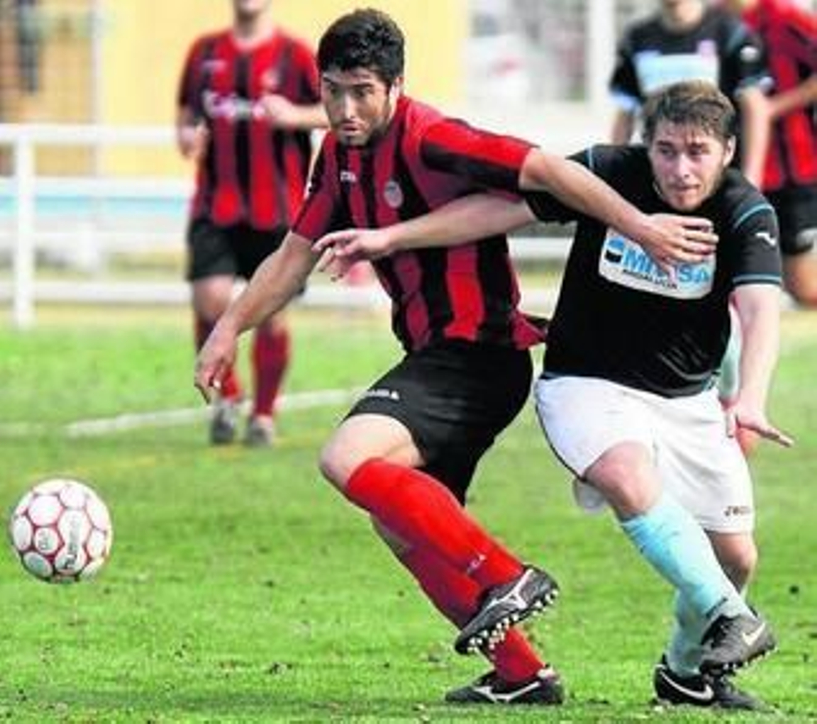 Un lance del encuentro de ayer en el Charco de la Pava.