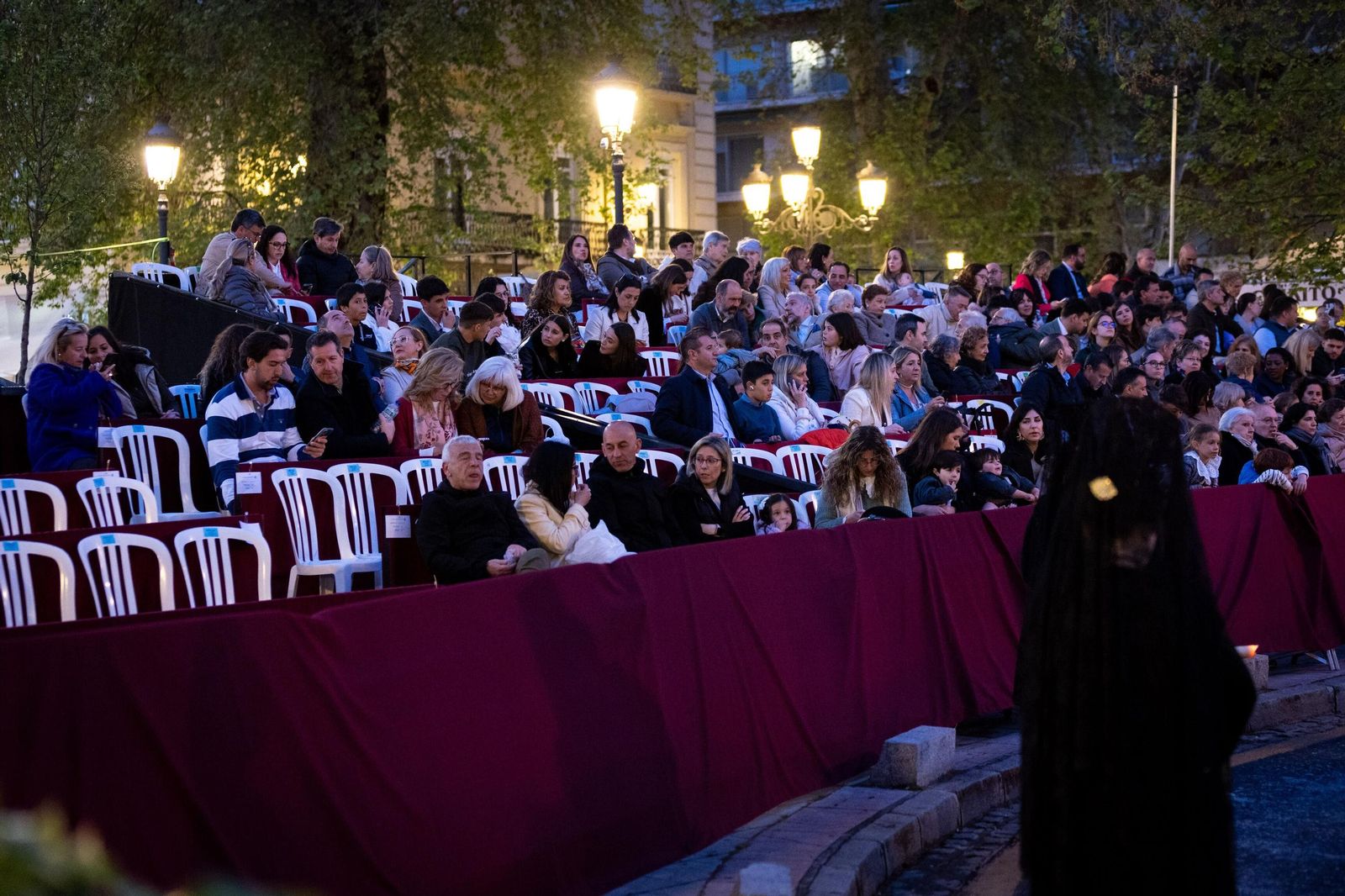 Granada estrenó la nueva carrera oficial frente a la Basílica de las Angustias