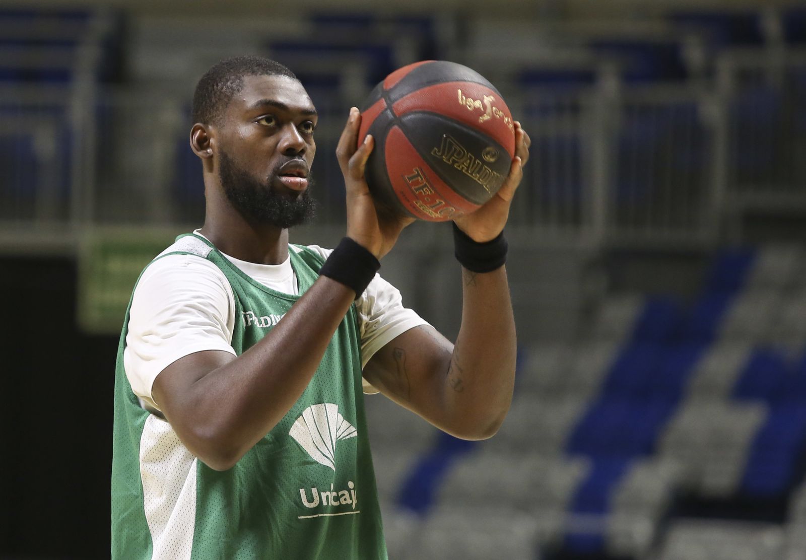 Viny Okouo, en un entrenamiento.
