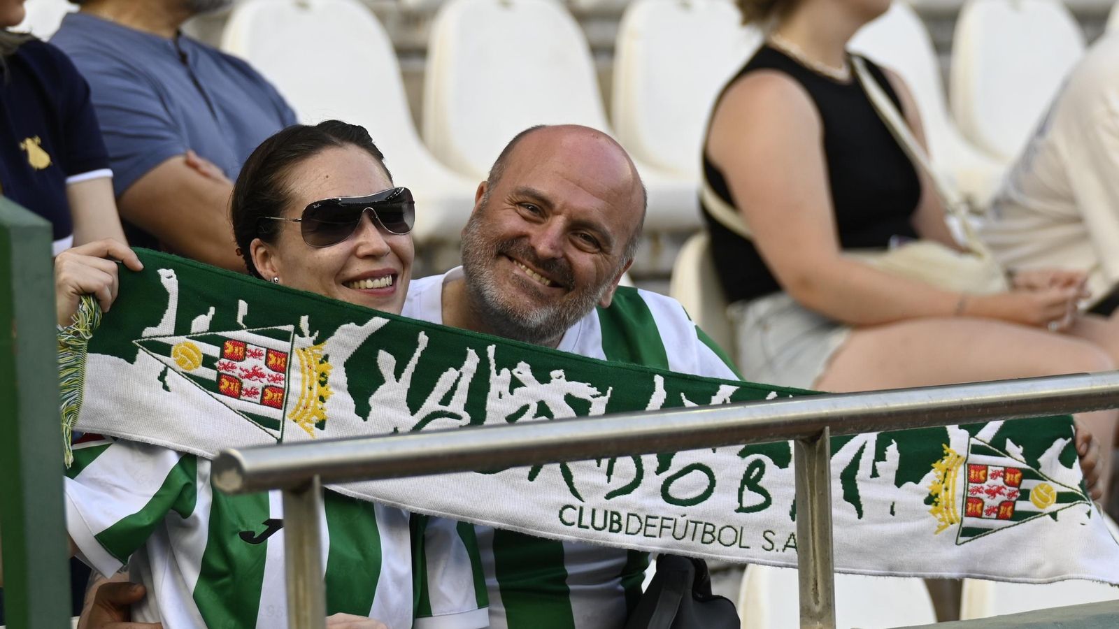 Las mejores fotos del ambiente en El Arcángel para el Córdoba CF - Albacete