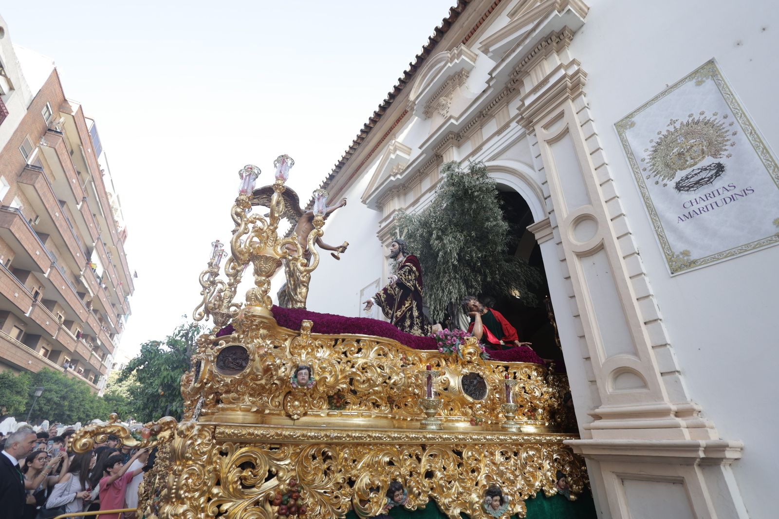 La hermandad de la Oración en el Huerto de la Semana Santa de Huelva 2023, en imágenes.