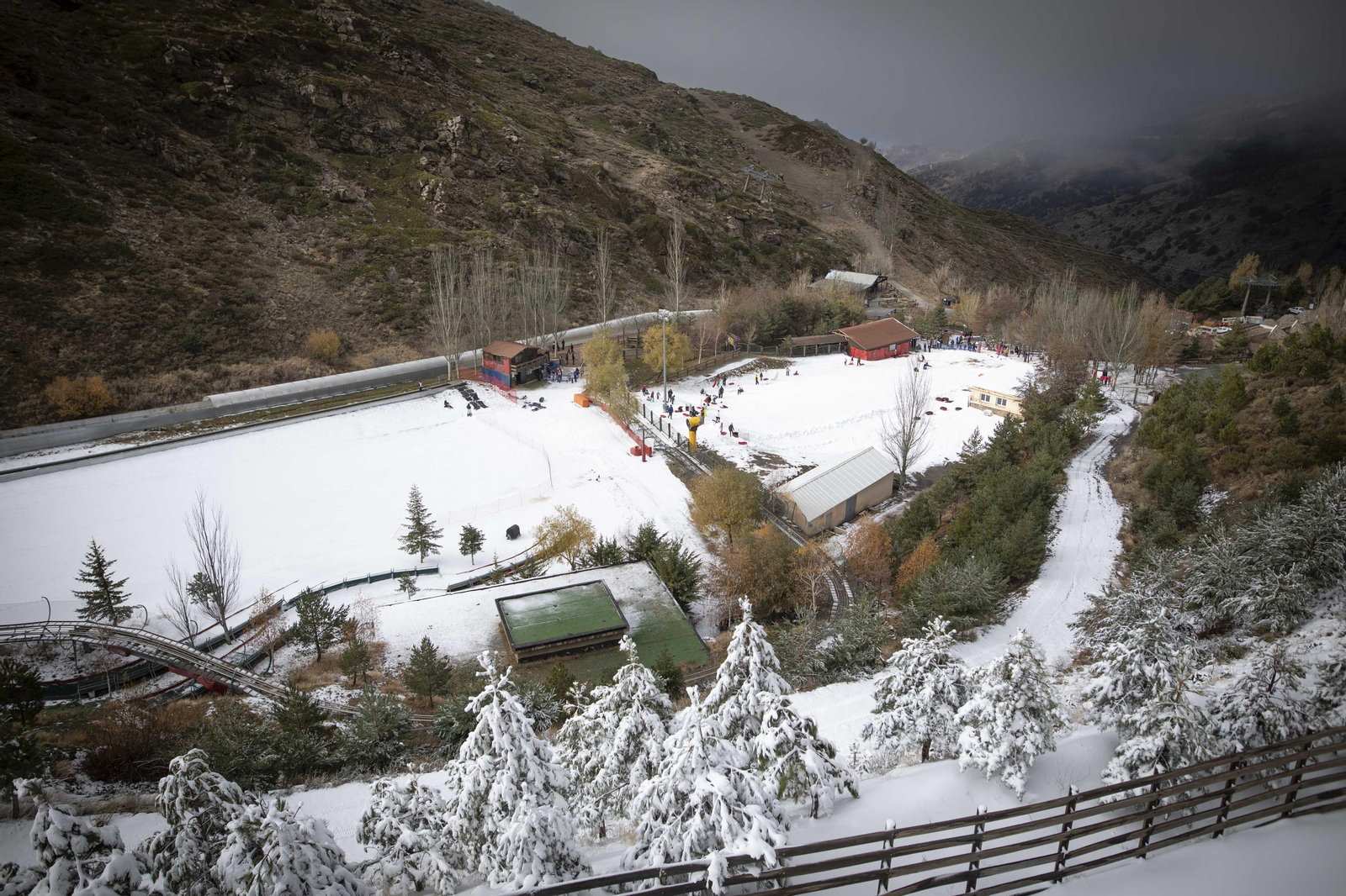 Fotos: así ha sido el inicio de la temporada de esquí en Sierra Nevada